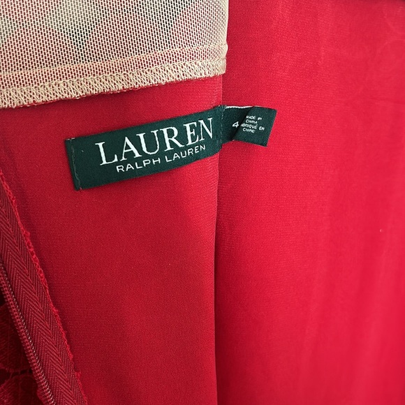 π3/$25πHPπ Lauren Ralph Lauren NWOT Red Circle Overlay Sheath Dress - Picture 8 of 9